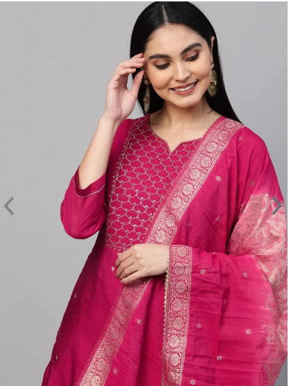 Rani pink Kurtaset